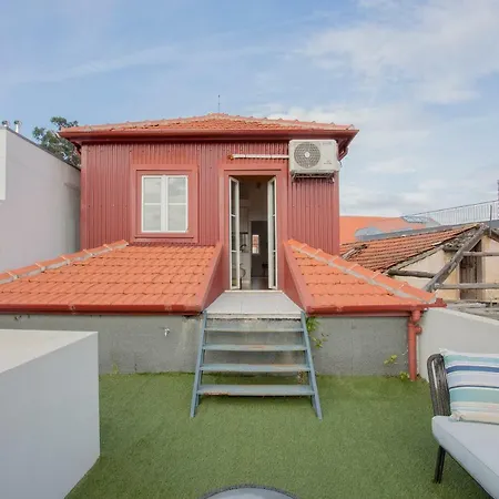 Liiiving In | Historic & Sunny Terrace 포르투